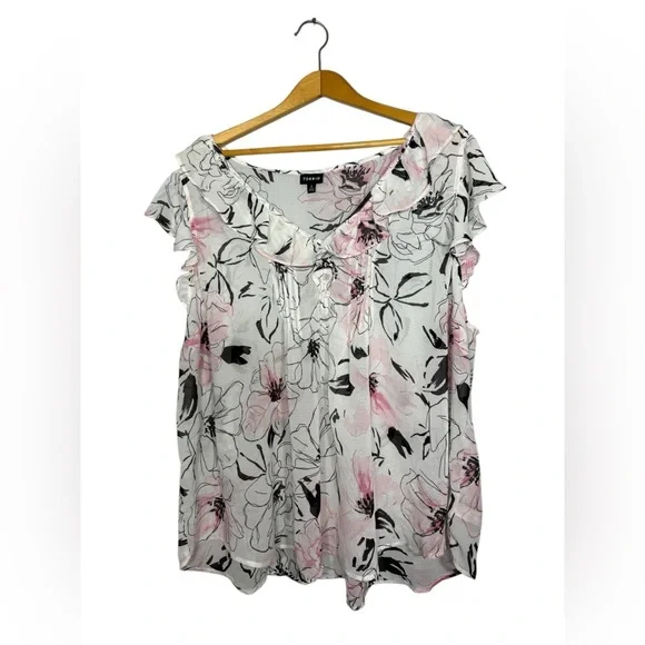 Torrid Women’s Plus Size Floral Blouses Bundle Lot Size 3XL - Picture 2 of 7